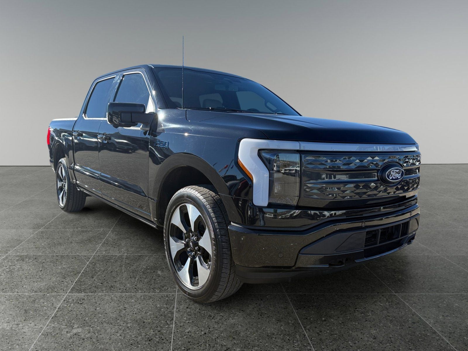 2024 Ford F-150 Lightning Platinum