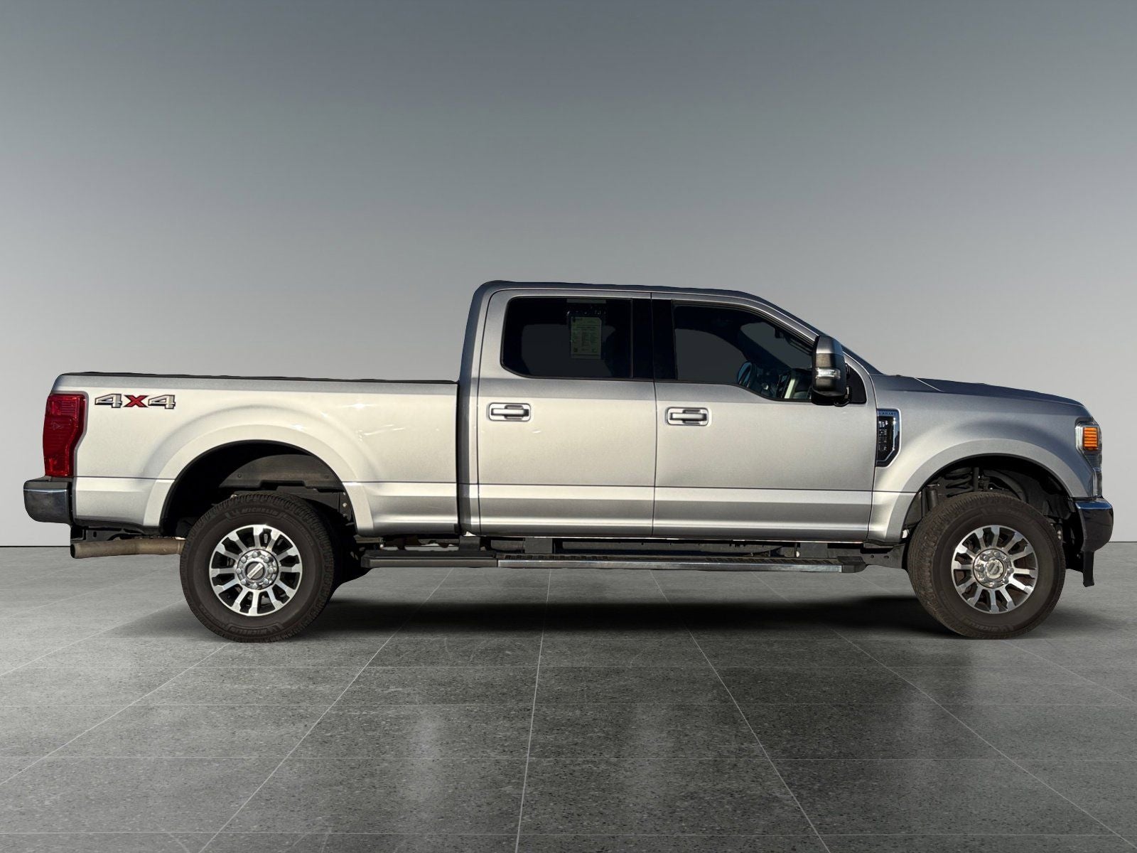 2022 Ford F-350SD Lariat