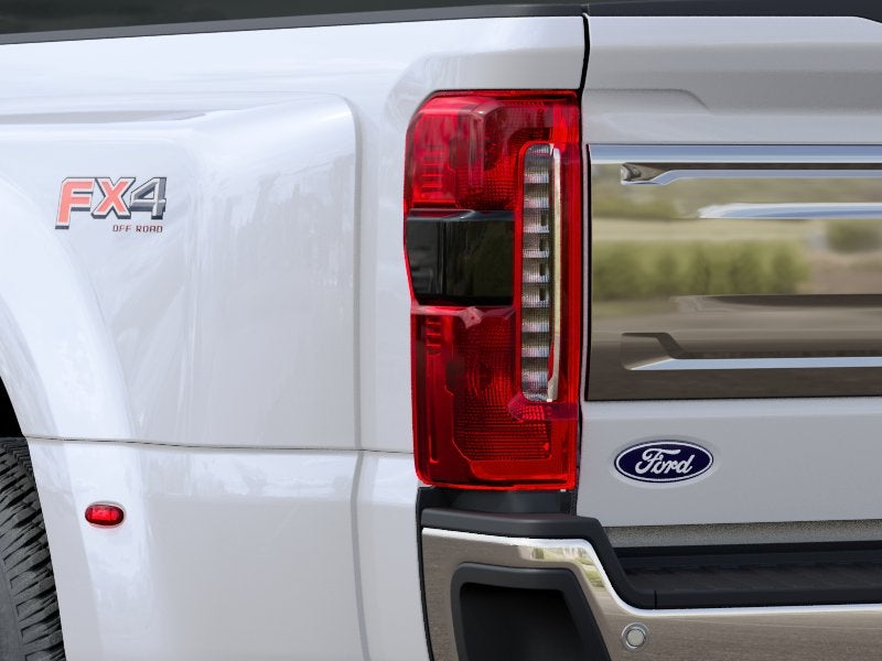 2027 Ford F-350SD King Ranch DRW