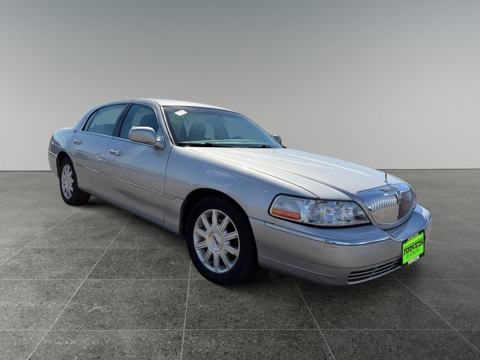 2010 Lincoln Town Car Signature Limited