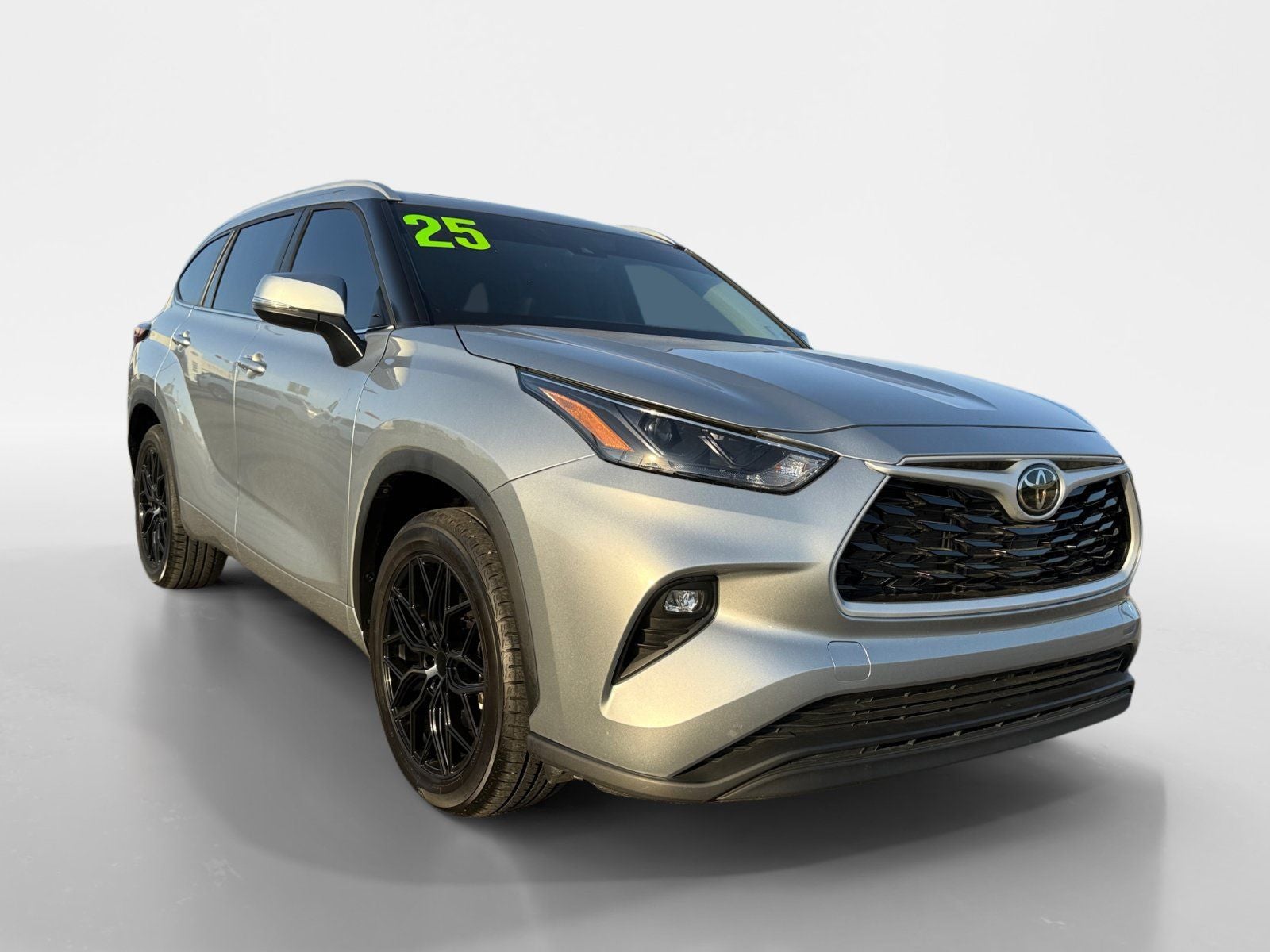2025 Toyota Highlander XLE