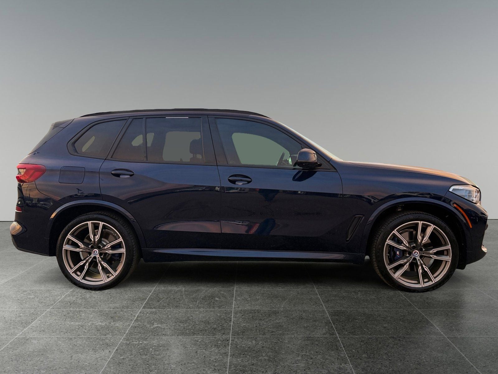 2023 BMW X5 M50i