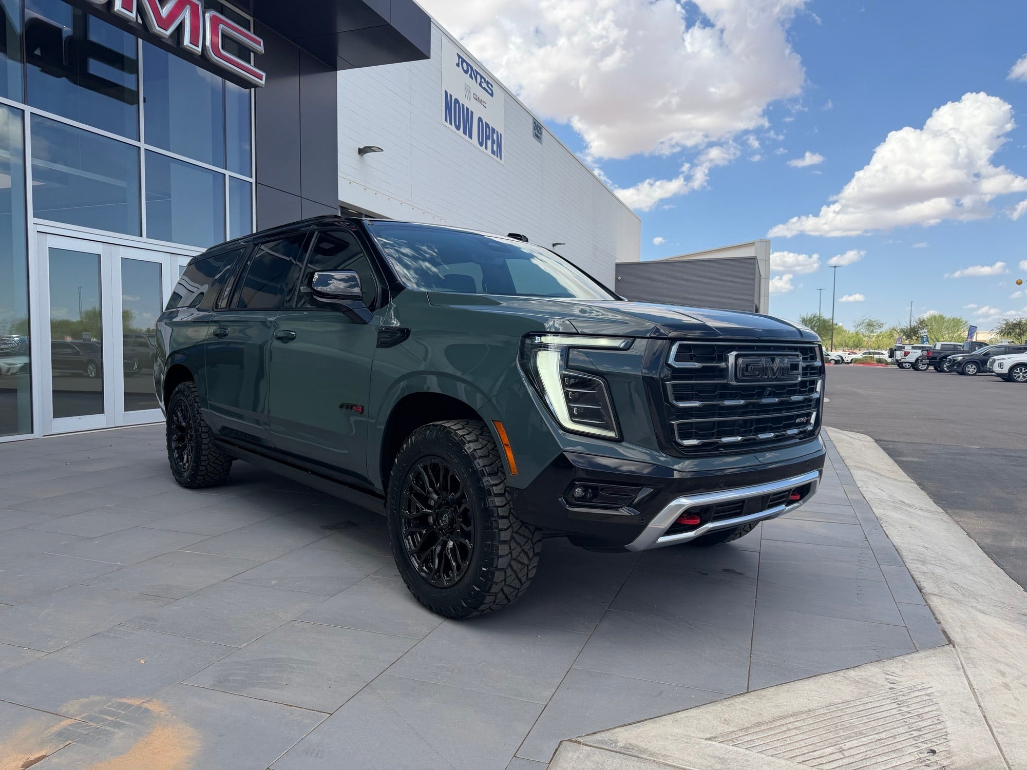 2026 GMC Yukon XL AT4