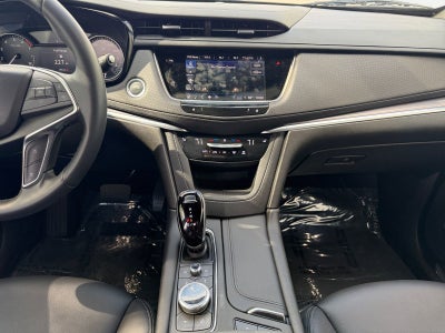 2024 Cadillac XT5 Luxury