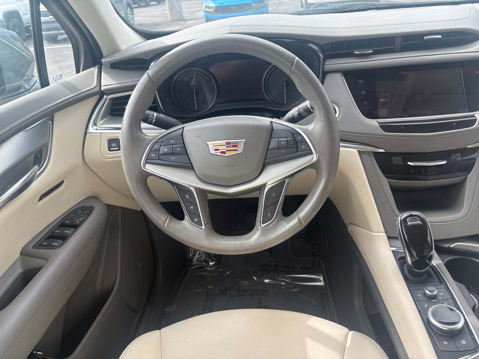 2022 Cadillac XT5 FWD Premium Luxury