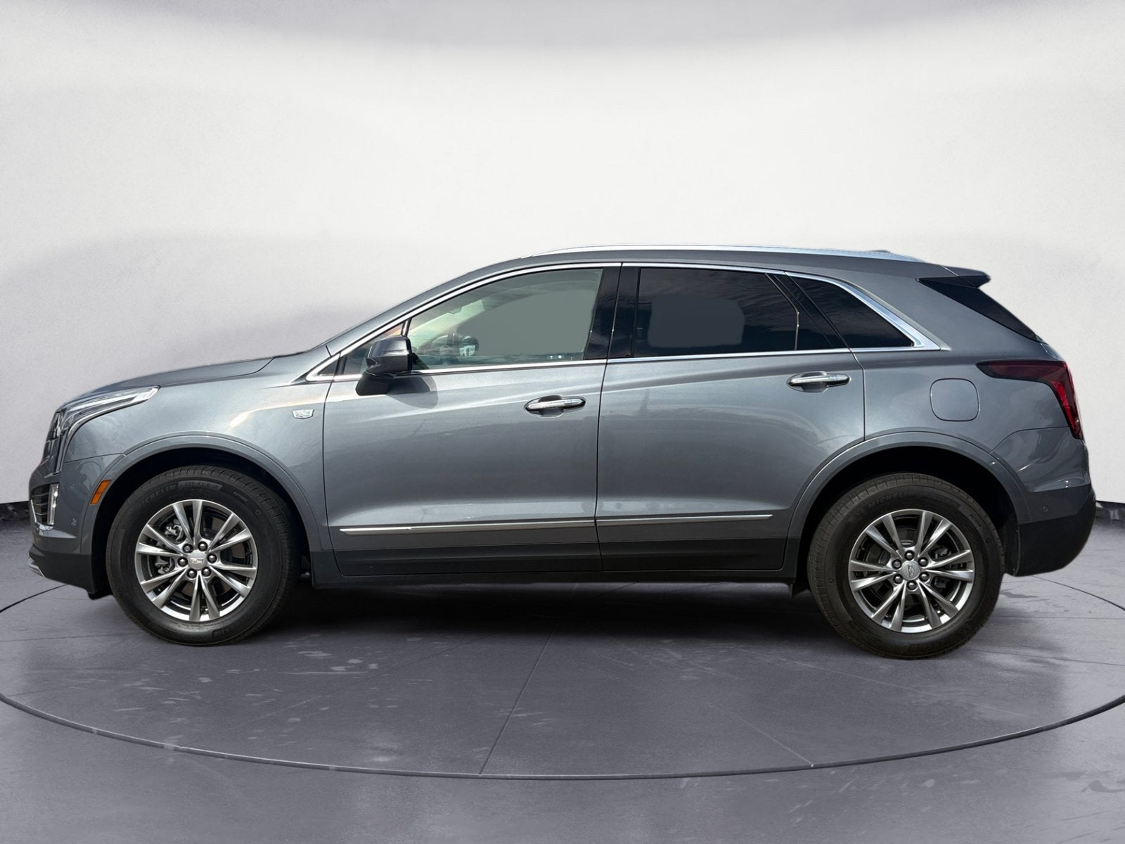 2022 Cadillac XT5 FWD Premium Luxury