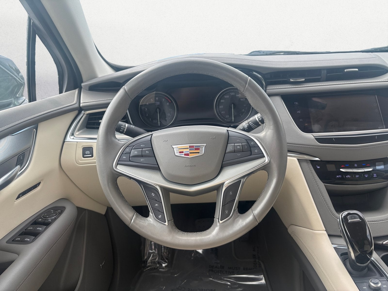 2022 Cadillac XT5 FWD Premium Luxury