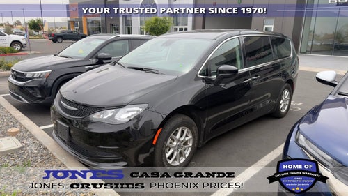 2024 Chrysler Voyager LX