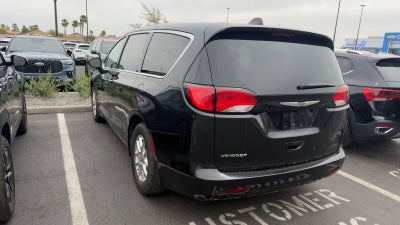 2024 Chrysler Voyager LX