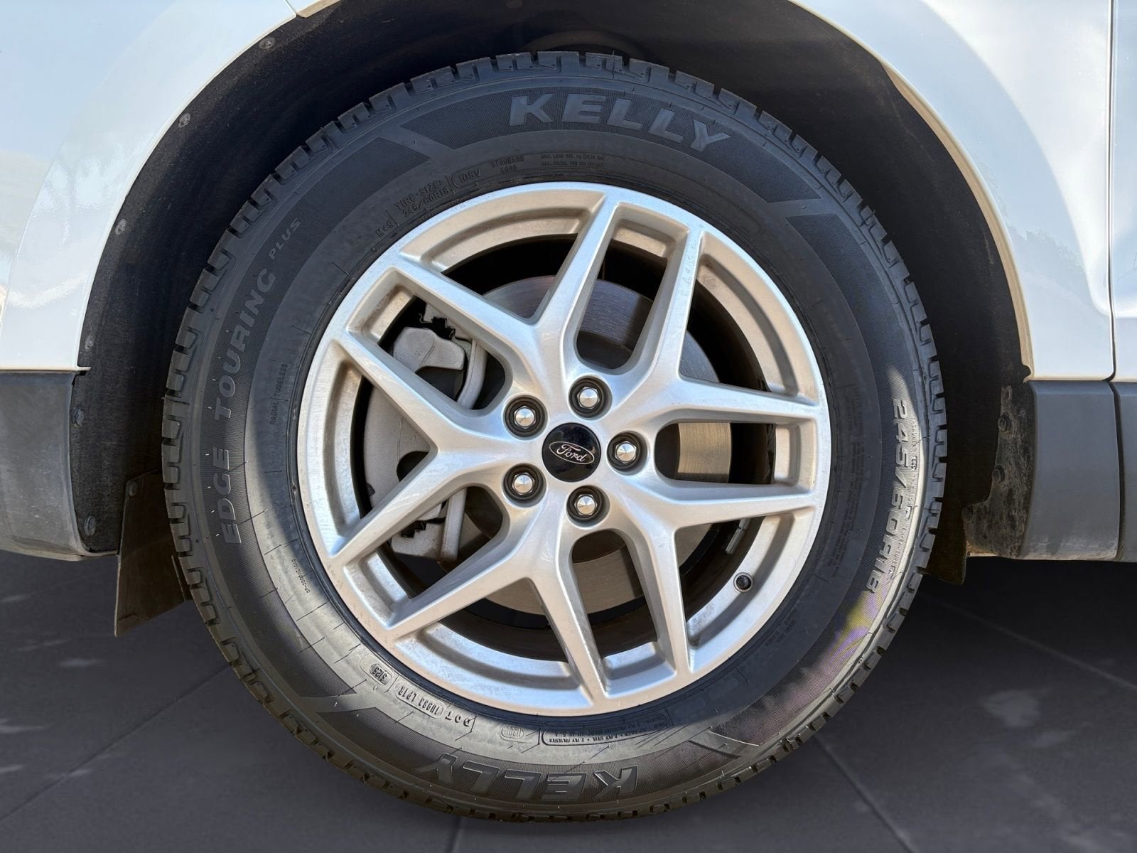 2024 Ford Edge SE