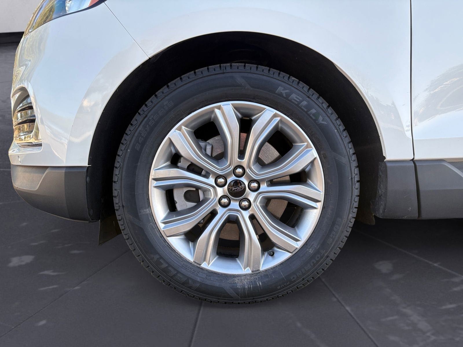 2023 Ford Edge Titanium