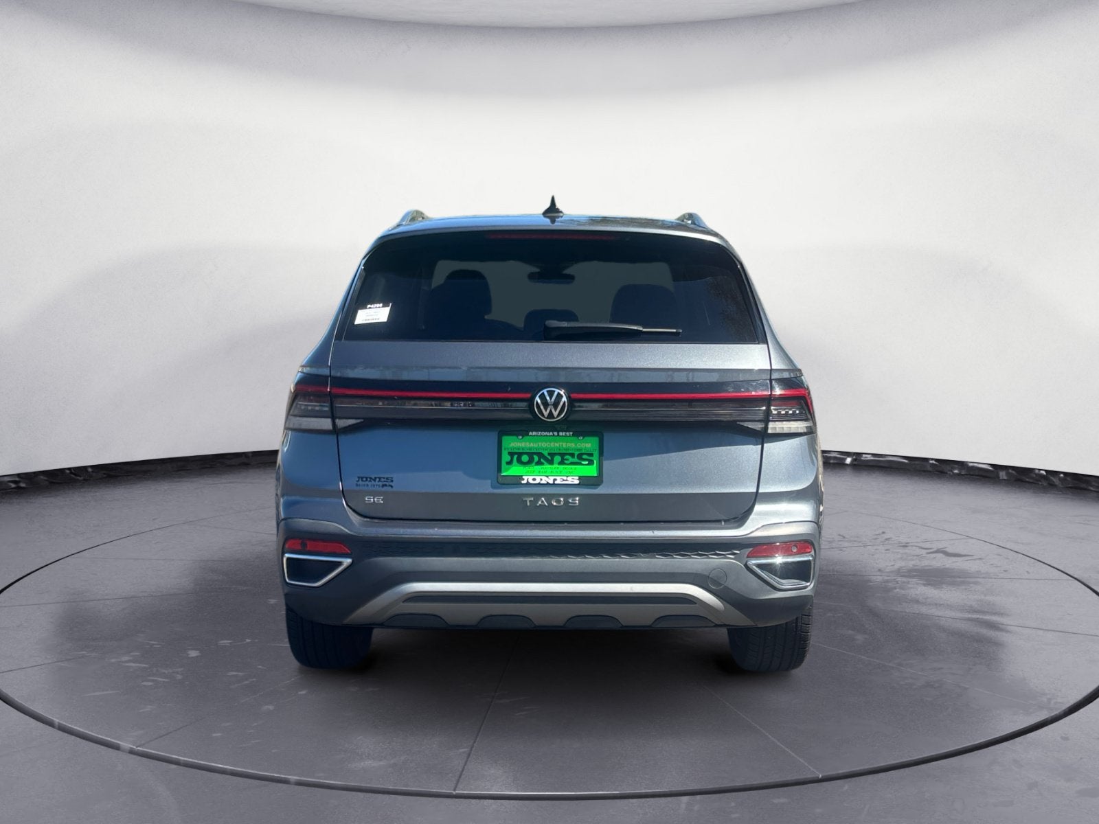 2025 Volkswagen Taos SE