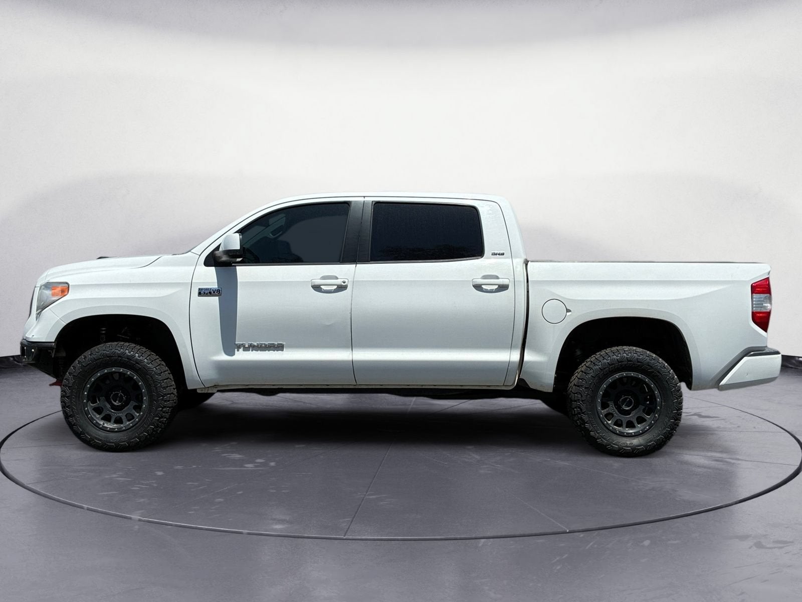 2017 Toyota Tundra 4WD SR5