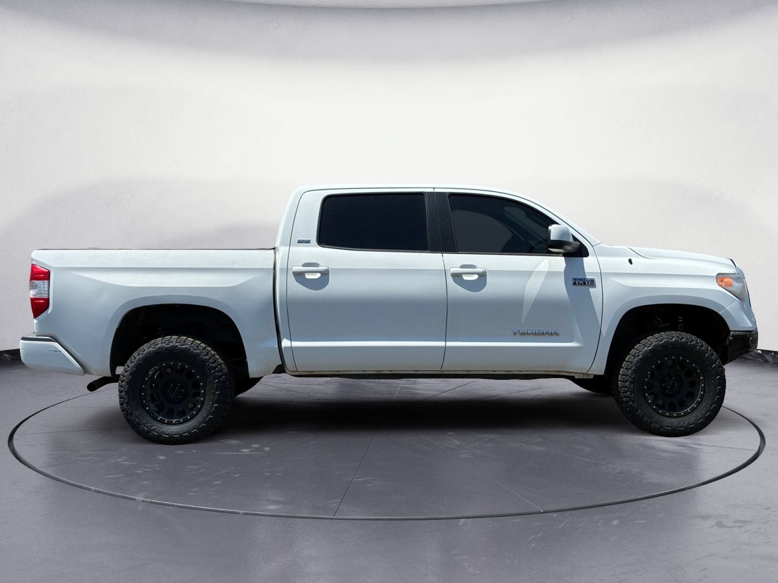 2017 Toyota Tundra 4WD SR5