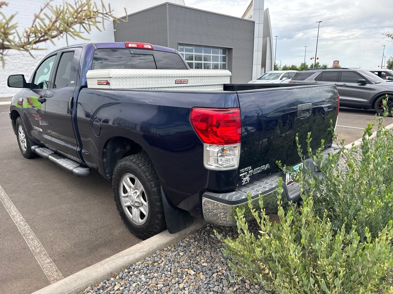 2011 Toyota Tundra 2WD Truck GRADE