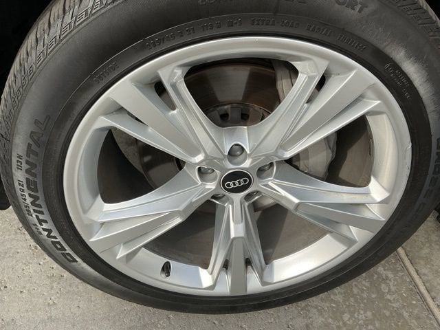 2022 Audi Q8 Premium Plus