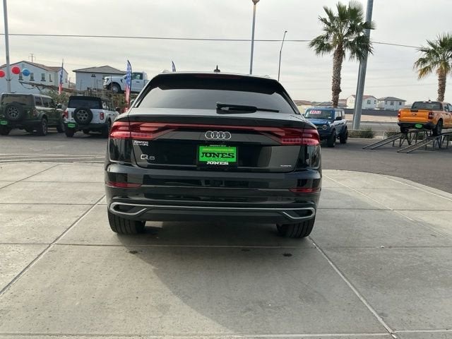 2022 Audi Q8 Premium Plus