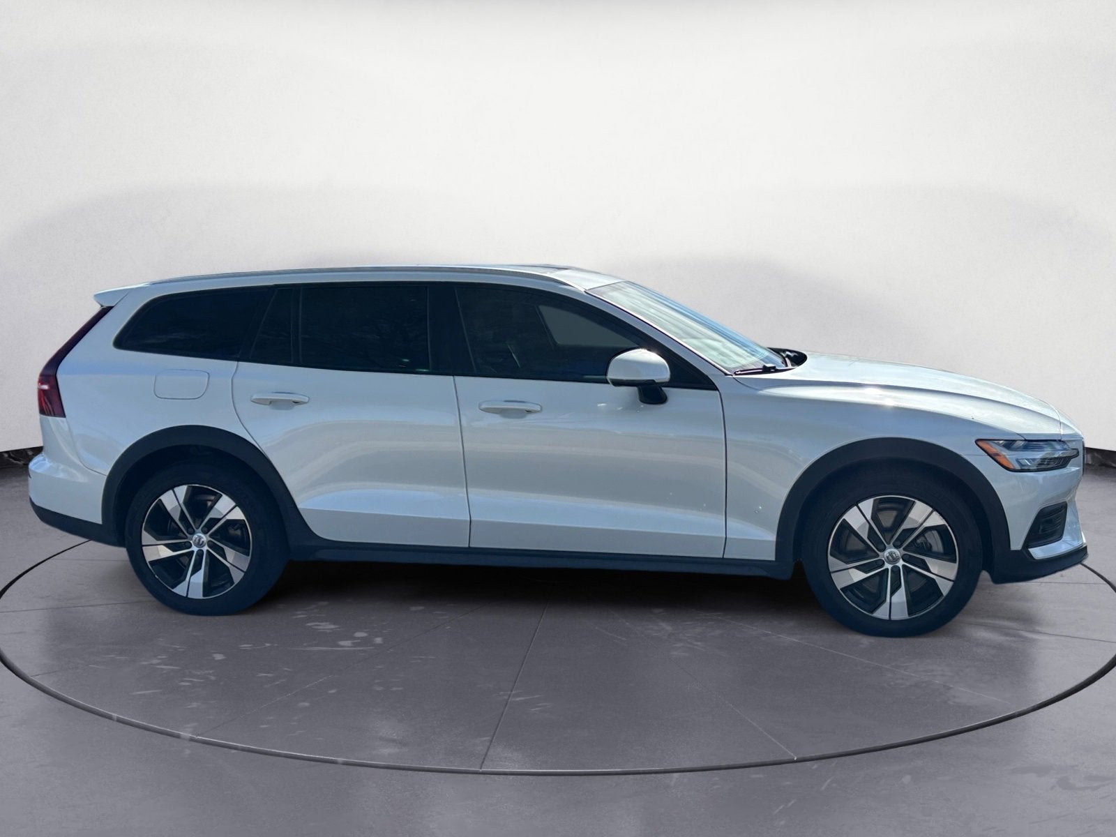 2021 Volvo V60 Cross Country NA