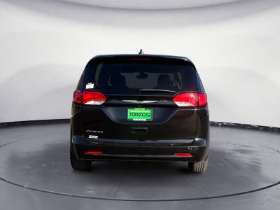 2024 Chrysler Voyager LX