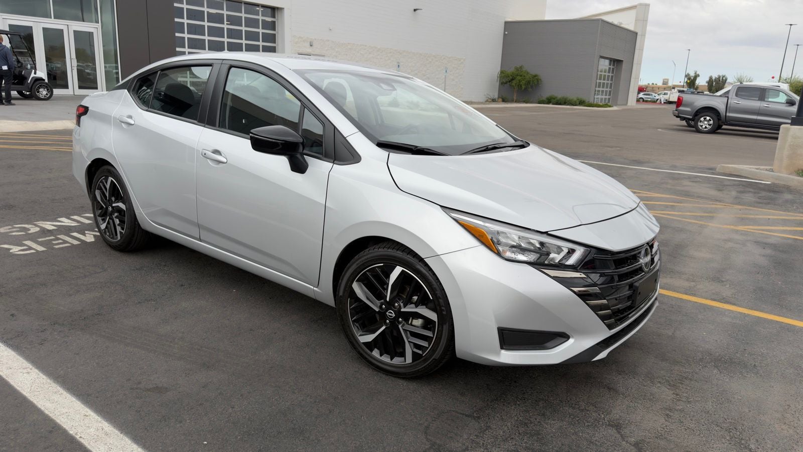 2025 Nissan Versa 1.6 SR