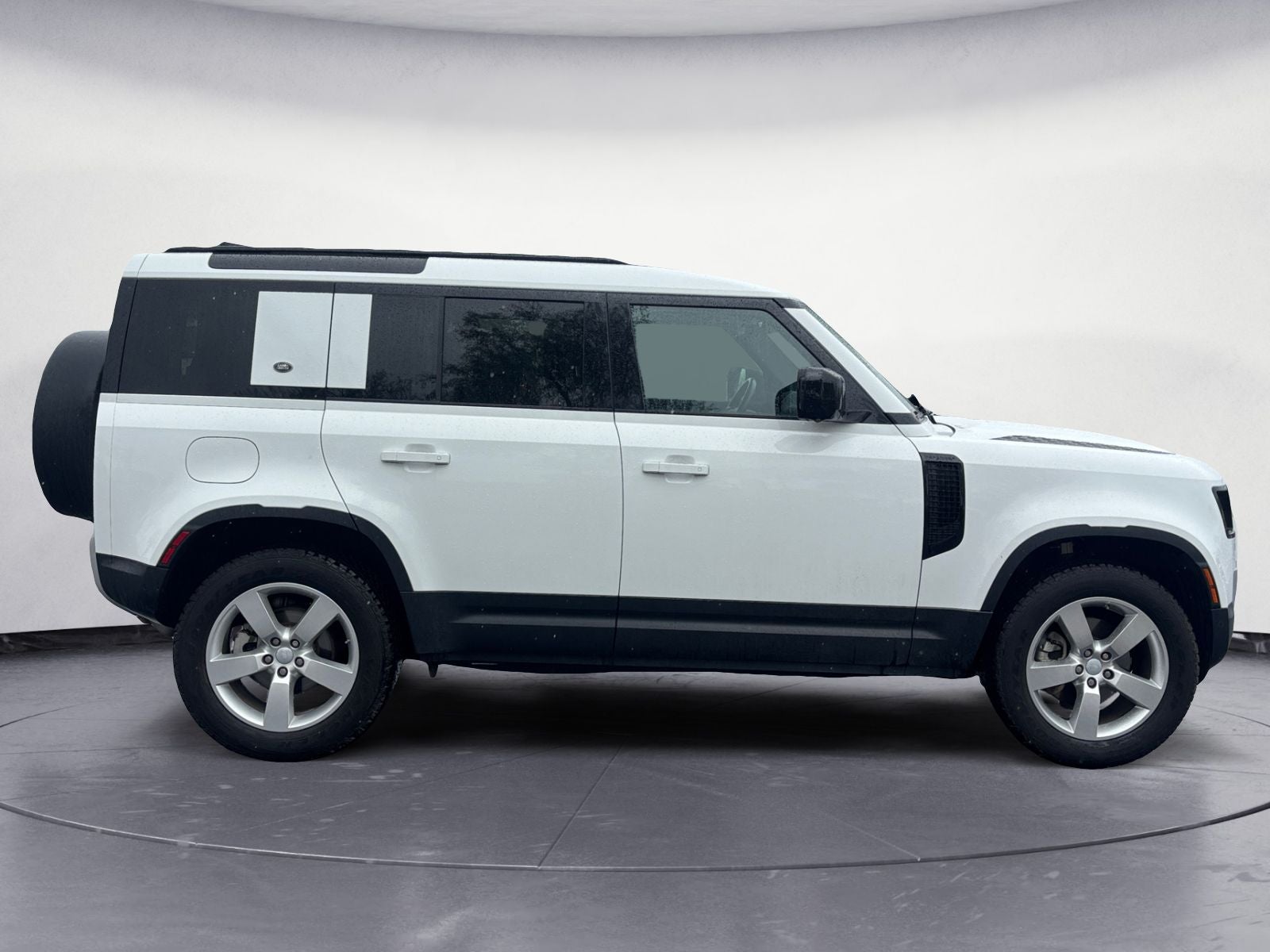 2021 Land Rover Defender 110 Standard