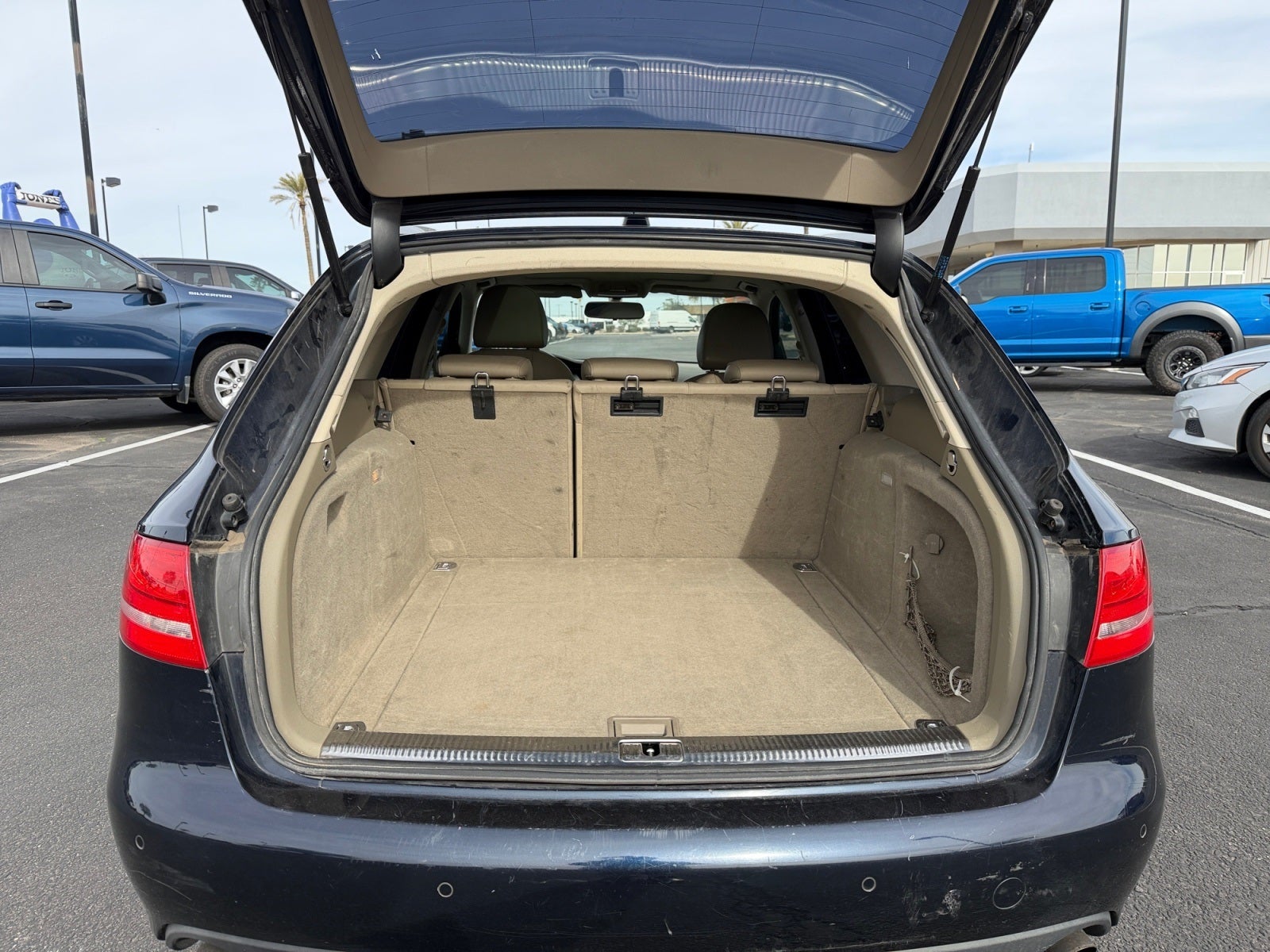 2010 Audi A4 2.0T Avant Premium Plus quattro