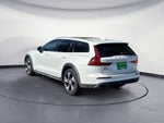 2021 Volvo V60 Cross Country T5