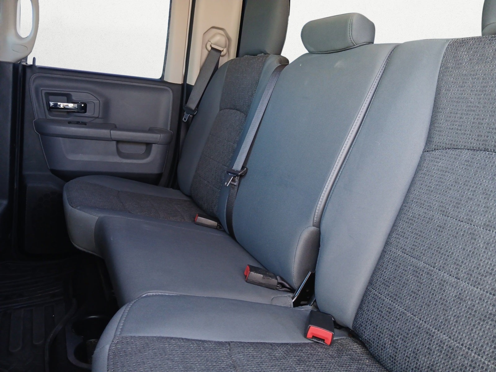 2017 RAM 1500 Big Horn Quad Cab 4x2 6'4' Box