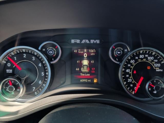 2021 RAM 1500 Big Horn Quad Cab 4x4 6'4' Box