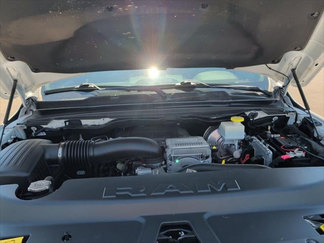 2021 RAM 1500 Big Horn Quad Cab 4x4 6'4' Box