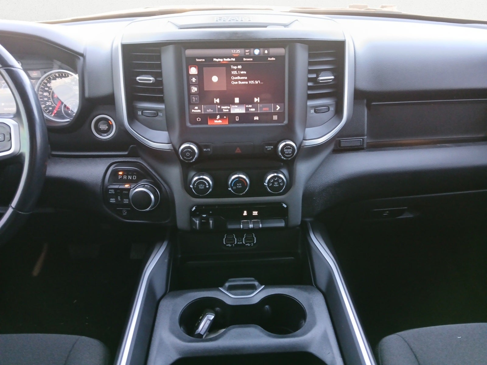 2022 RAM 1500 Big Horn Crew Cab 4x4 5'7' Box