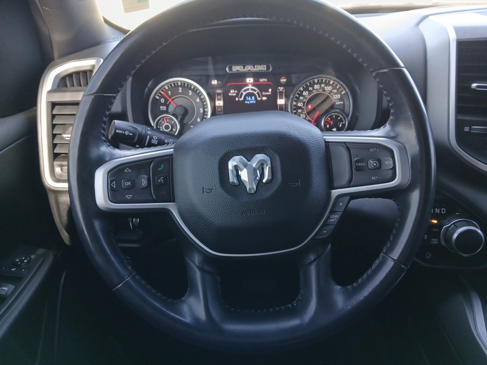 2022 RAM 1500 Big Horn Crew Cab 4x4 5'7' Box