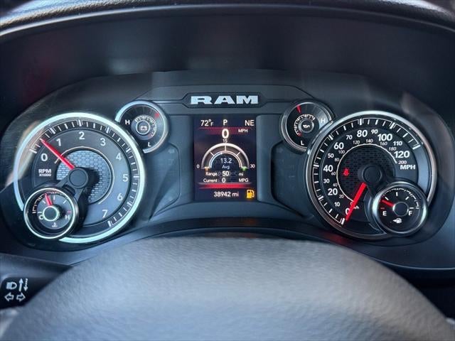 2023 RAM 1500 Big Horn Crew Cab 4x4 5'7' Box