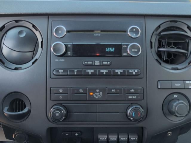 2014 Ford F-550 Chassis XL