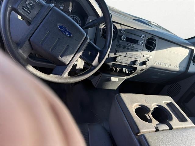 2014 Ford F-550 Chassis XL