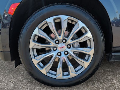2023 GMC Yukon 4WD Denali