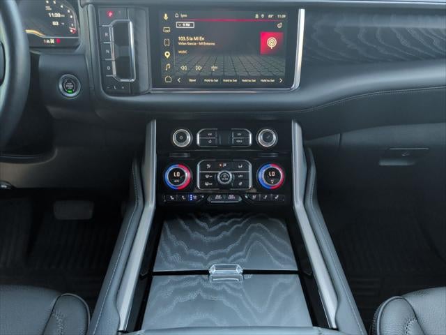 2023 GMC Yukon 4WD Denali