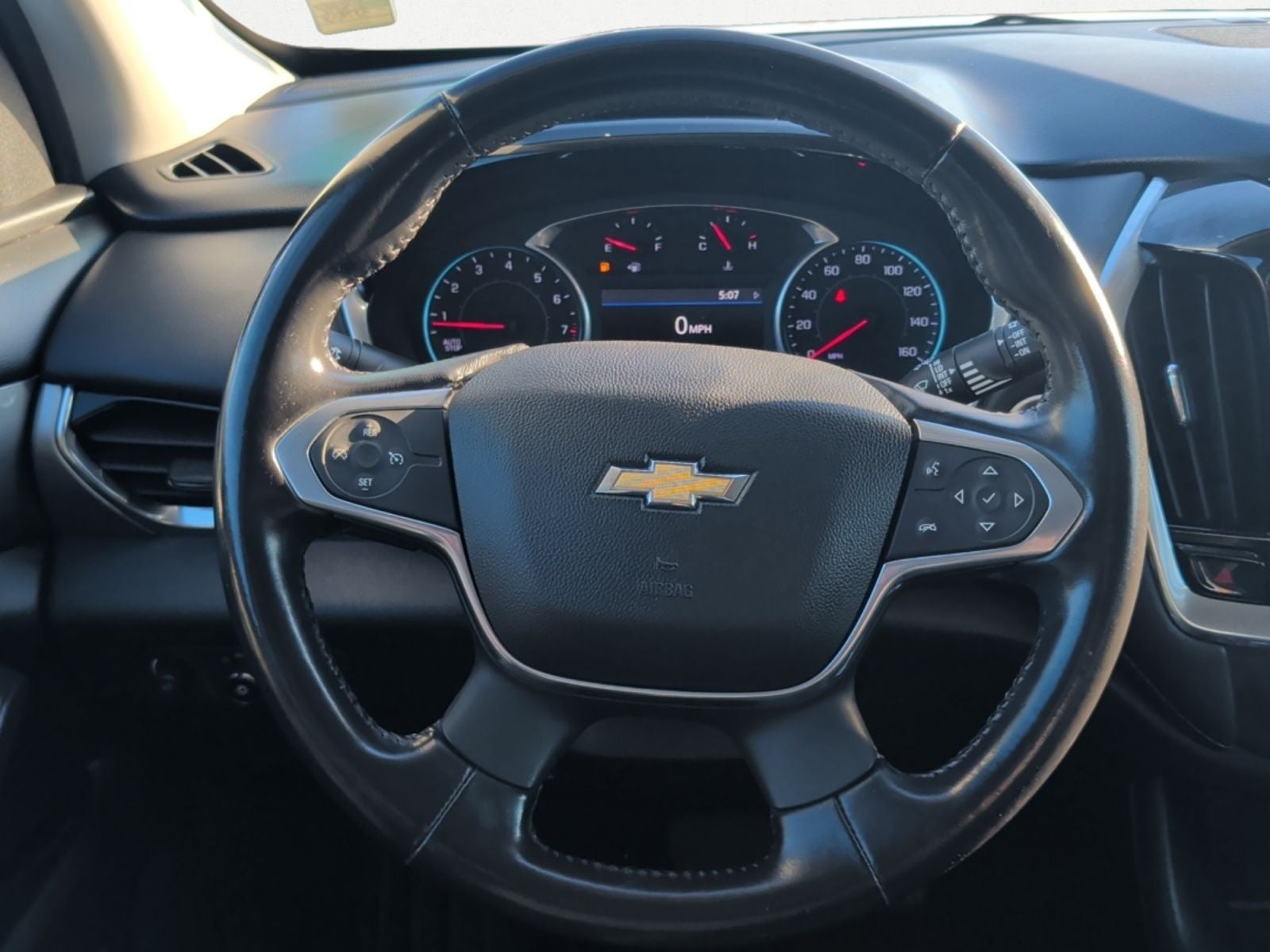 2020 Chevrolet Traverse FWD LT Cloth