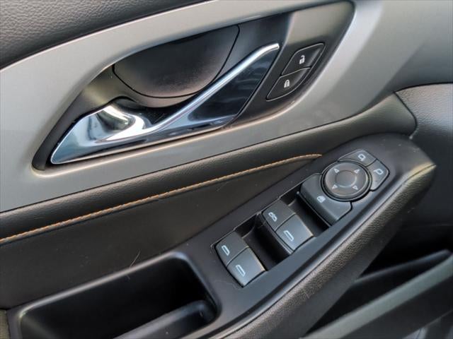 2020 Chevrolet Traverse FWD LT Cloth