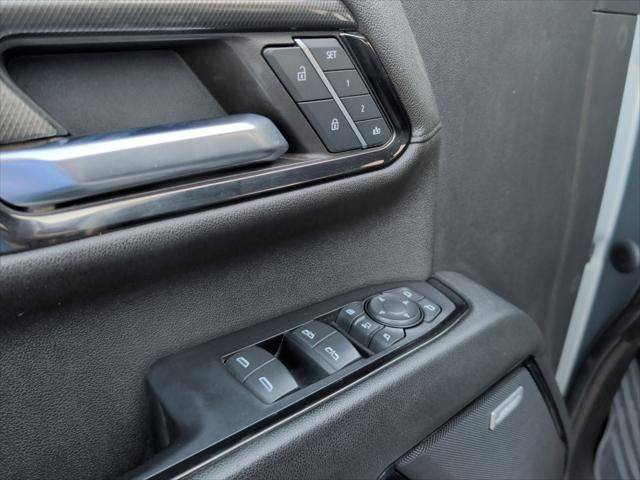2024 GMC Sierra 3500HD 4WD Crew Cab Standard Bed AT4