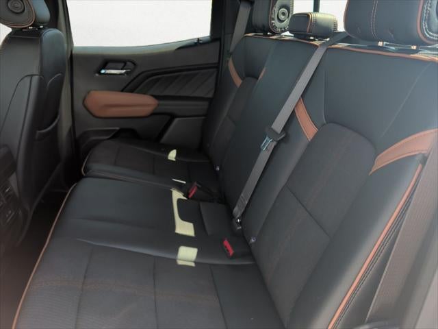 2025 GMC Canyon 4WD AT4