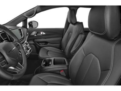2025 Chrysler Voyager LX