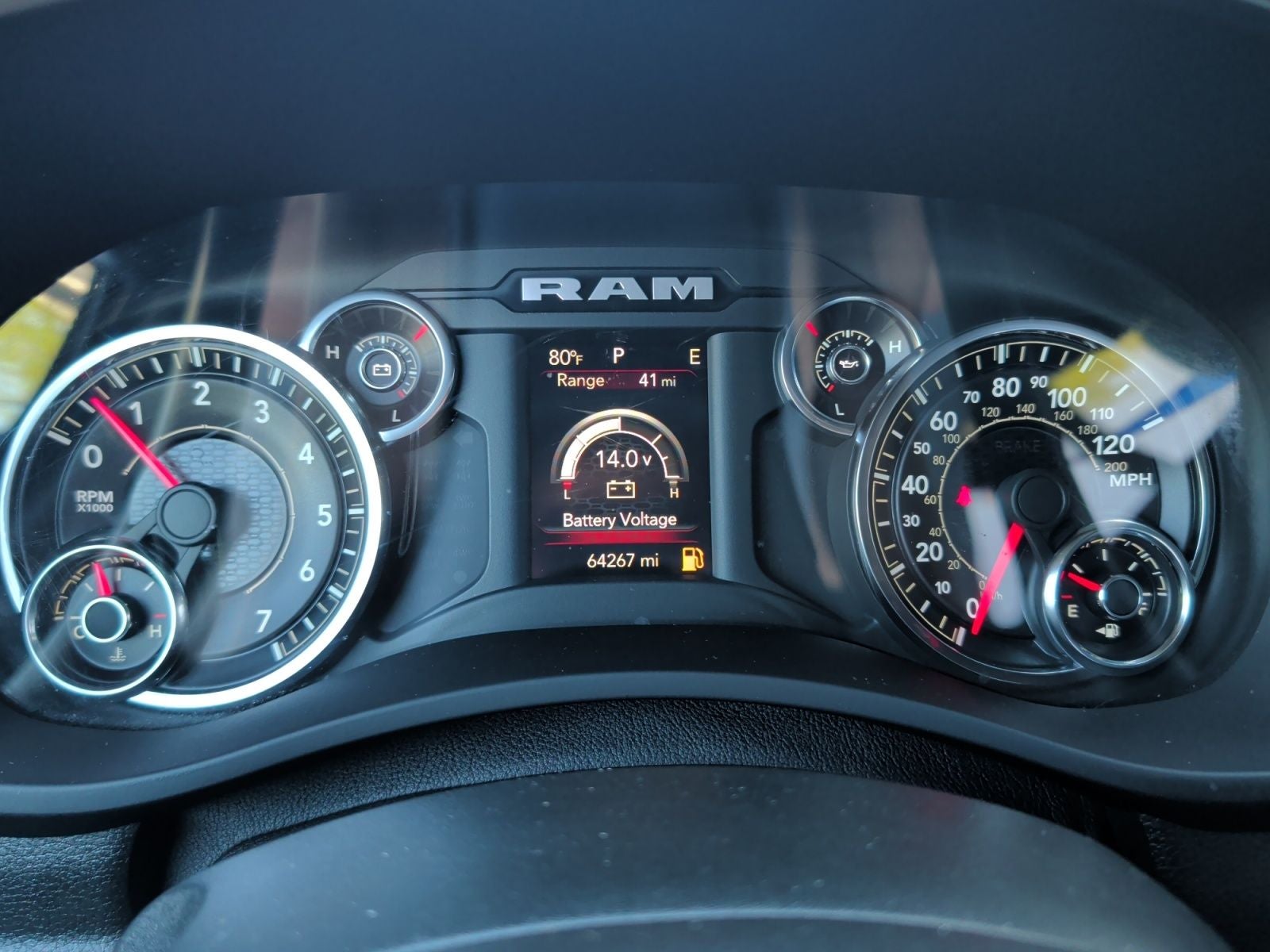 2021 RAM 3500 Tradesman Crew Cab 4x4 6'4' Box