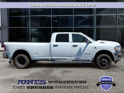 2022 RAM 3500 Tradesman Crew Cab 4x4 8' Box