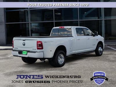 2024 RAM 3500 Laramie Crew Cab 4x4 8' Box