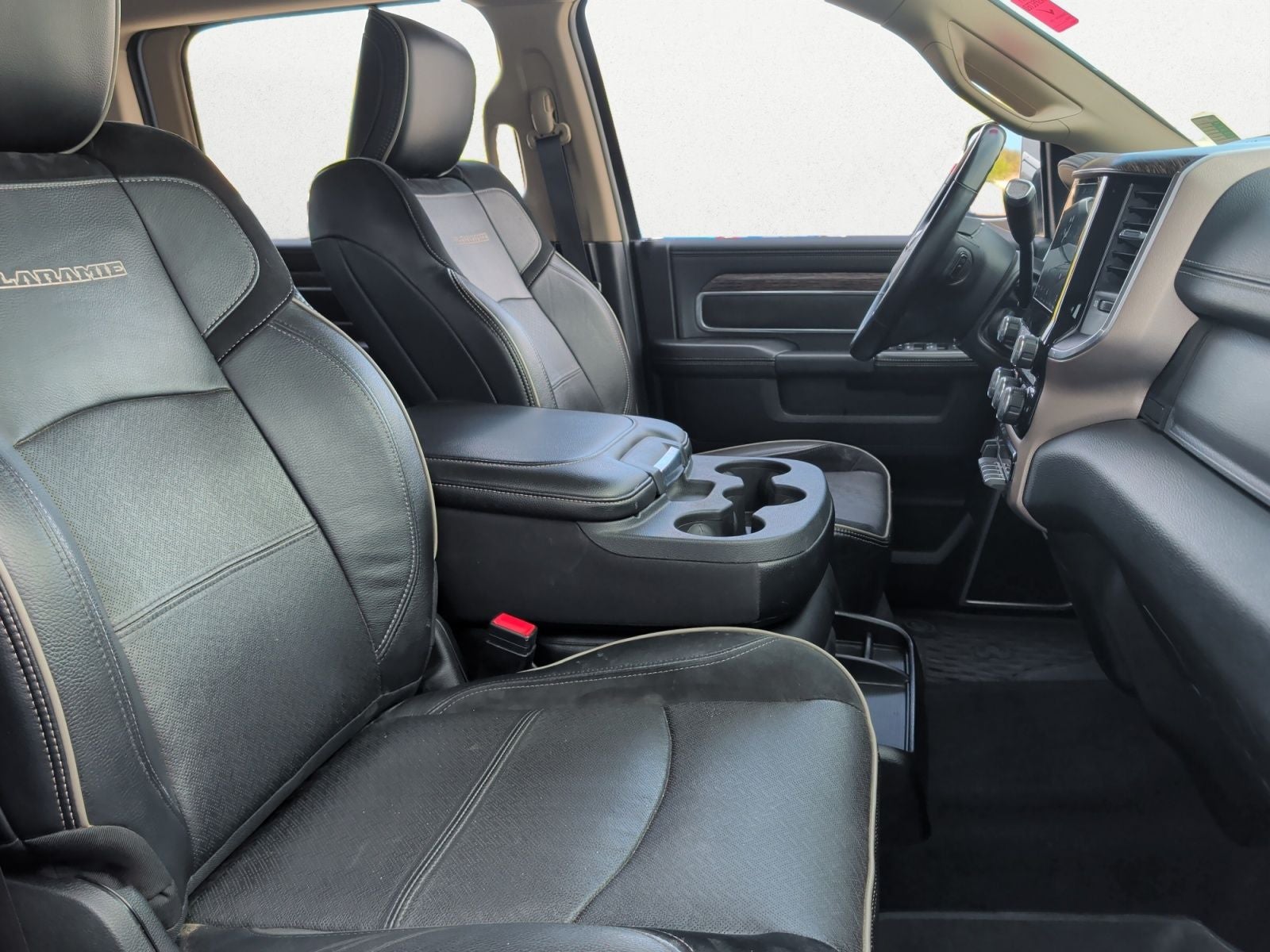 2021 RAM 3500 Laramie Crew Cab 4x4 8' Box