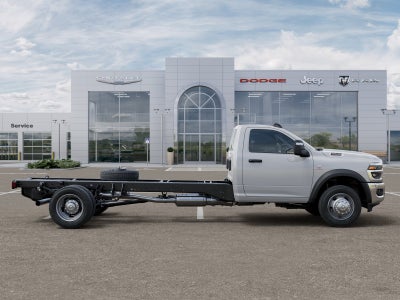 2025 RAM 5500 Chassis RAM 5500 TRADESMAN CHASSIS REGULAR CAB 4X4 120' CA