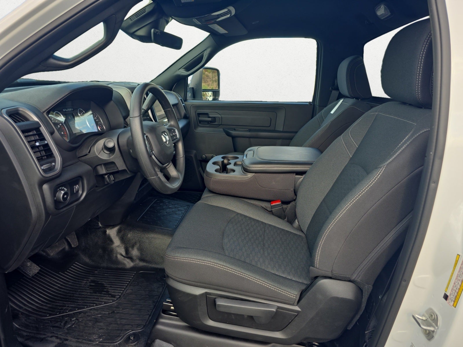 2025 RAM Ram 5500 Chassis Cab RAM 5500 TRADESMAN CHASSIS REGULAR CAB 4X4 120' CA