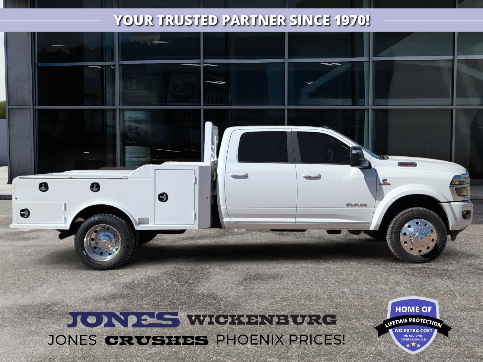 2026 RAM Ram 5500 Chassis Cab RAM 5500 BIG HORN CHASSIS CREW CAB 4X4 60' CA