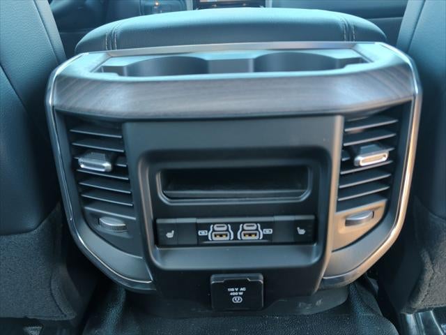 2026 RAM Ram 5500 Chassis Cab RAM 5500 BIG HORN CHASSIS CREW CAB 4X4 60' CA